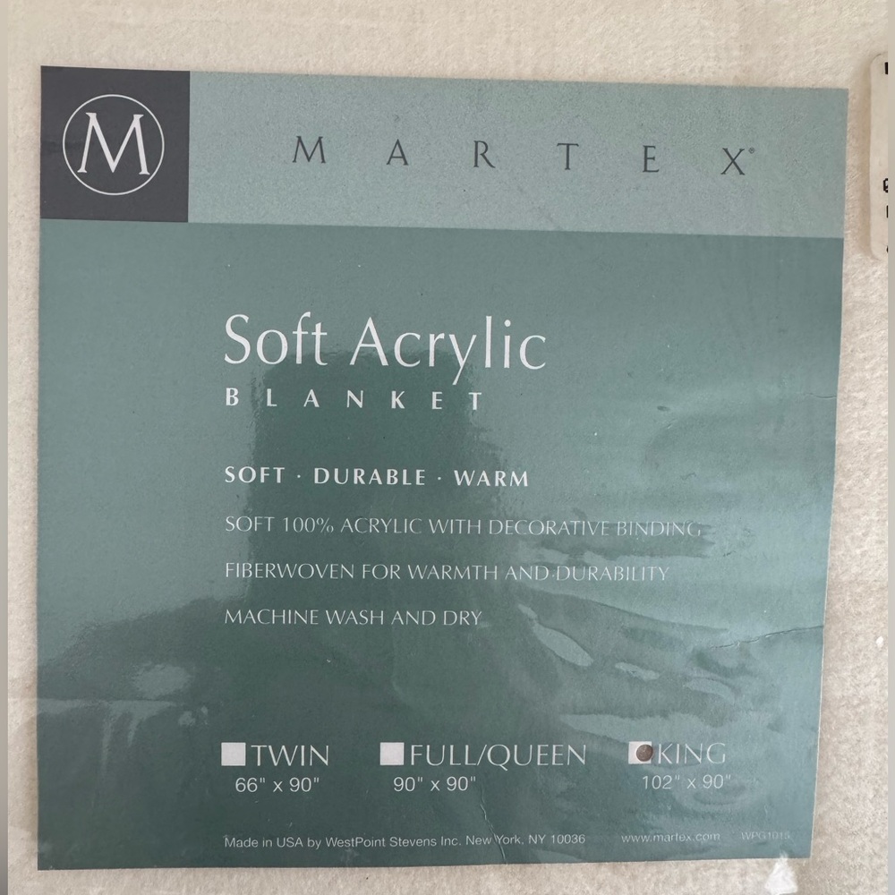 Brand New Marlex Soft Acrylic Blanket Cream Size King - Picture 5 of 5